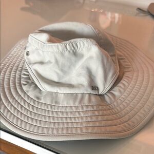 REI Outdoor Hat